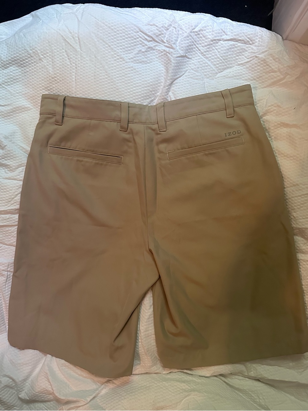 Izod Men’s Flat-Front Khaki Golf Shorts - Picture 4 of 4